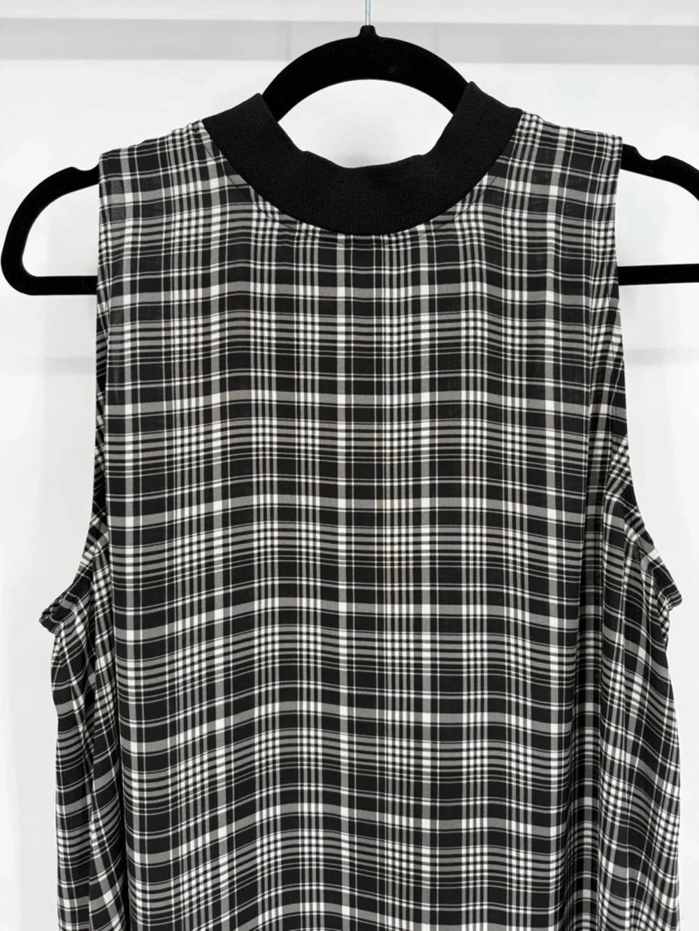 LOFT Plaid Sleeveless Blouse Mock Neck Zip Back Career Chic Preppy Chiffon Large - Picture 2 of 12